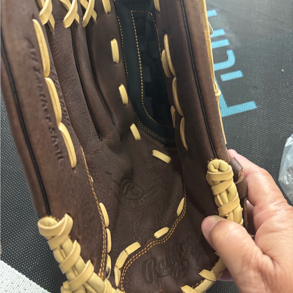 Rawlings Leather Baseball Glove with Red Logo (NEW) - Picture 5 of 6